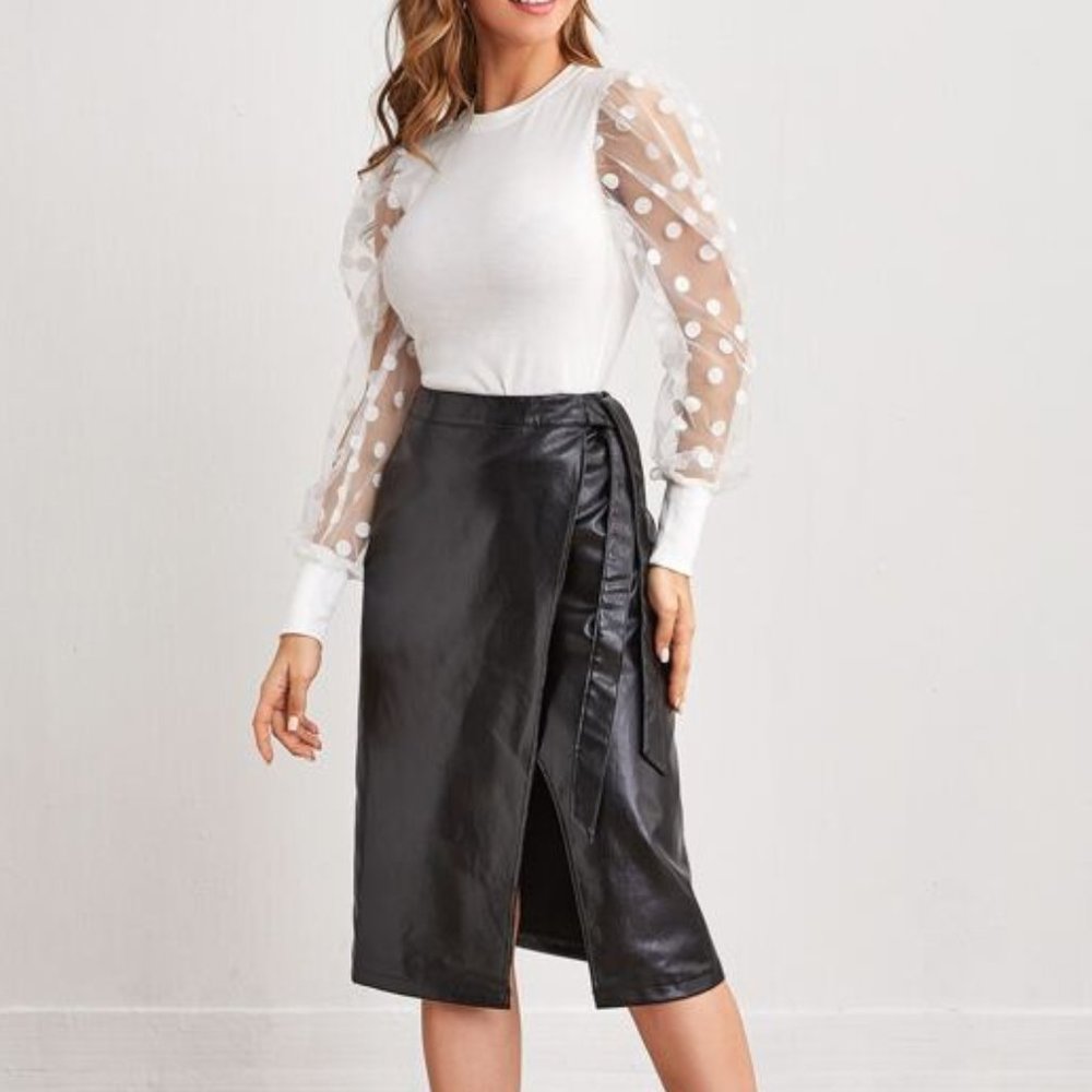 Polka Dot Sheer Sleeve Fitted Top white - Picture 2 of 9
